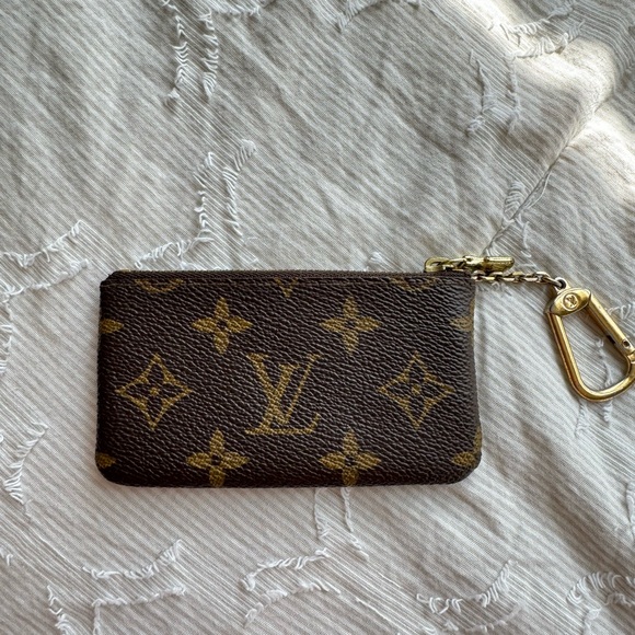 Louis Vuitton authentic pochette cles monogram - Picture 2 of 8